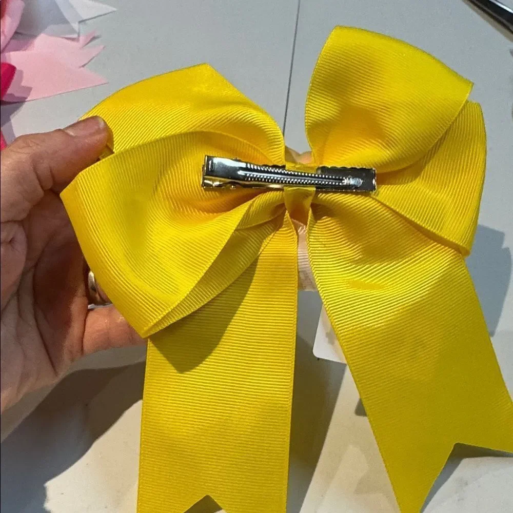 1044 Yellow Color Hello Kitty Aligator Clip‎ Hair Bow